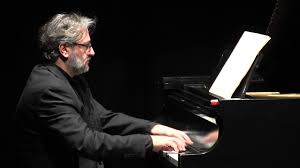 RUBN LORENZO, piano